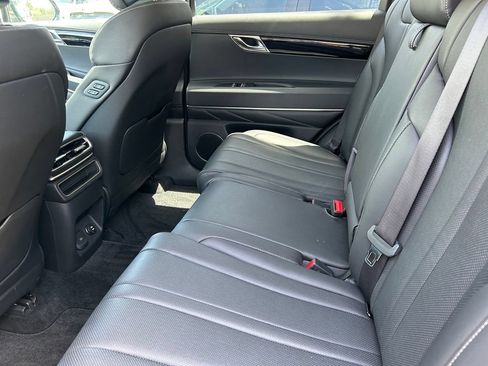 Used 2025 Genesis GV80 2.5T Standard AWD/4WD image 16