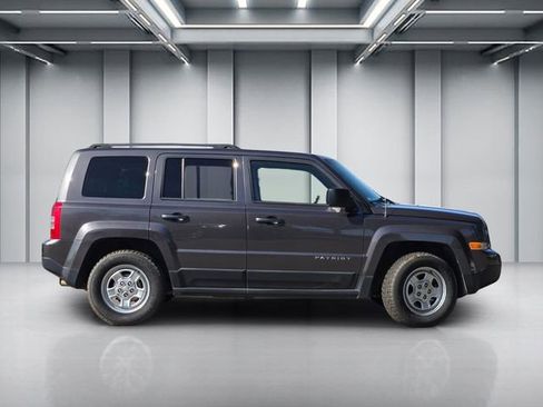 Used 2016 Jeep Patriot Sport w/ Power Value Group image 3