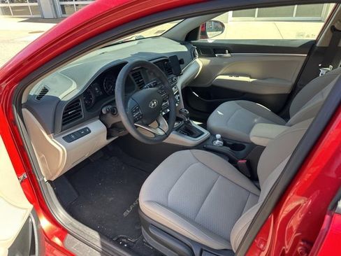 Used 2020 Hyundai Elantra SE image 5