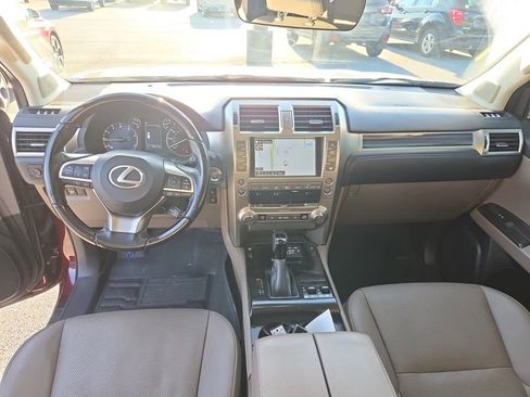 Used 2020 Lexus GX 460 Premium w/ Premium Package AWD/4WD image 2