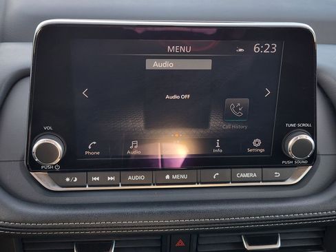 Used 2024 Nissan Rogue SV image 17