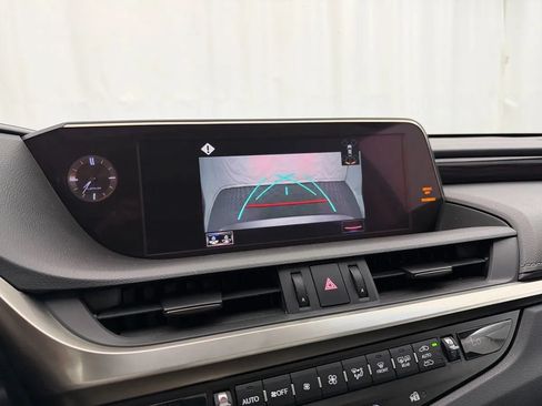 Used 2019 Lexus ES 350 w/ Premium Package FWD image 20