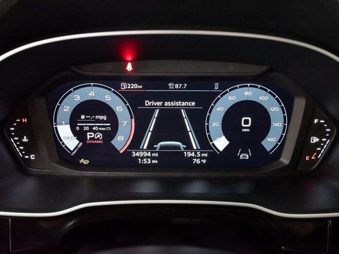 Used 2025 Audi Q3 2.0T Premium AWD/4WD image 15