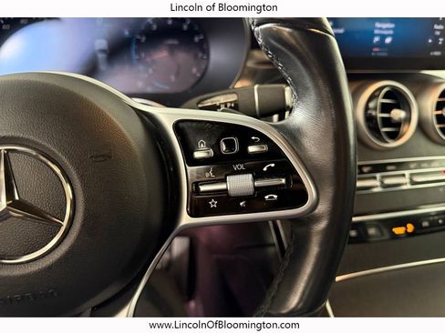 Used 2022 Mercedes-Benz GLC 300 4MATIC image 25