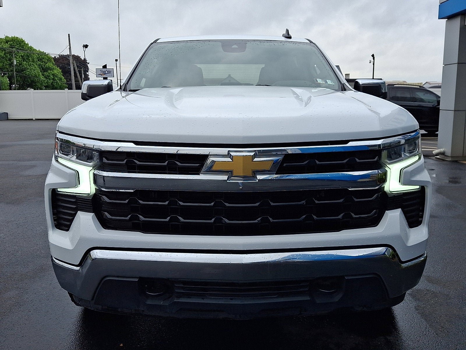 Used 2024 Chevrolet Silverado 1500 LT w/ Work Truck Package AWD/4WD image 2