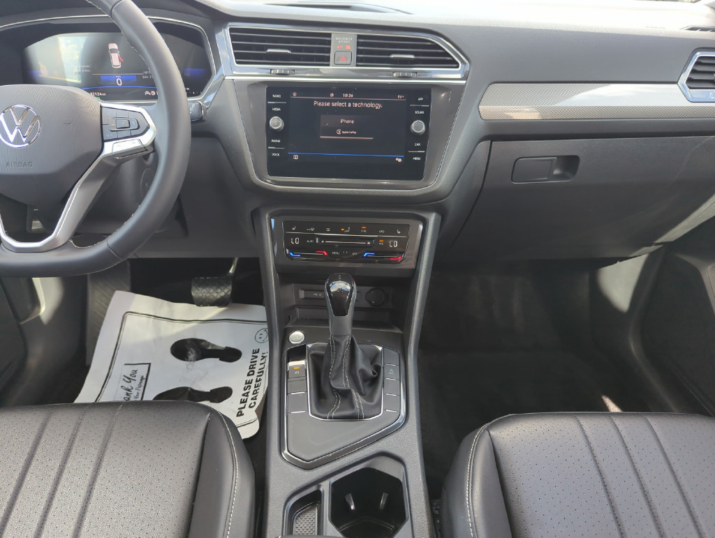 Used 2024 Volkswagen Tiguan SE FWD image 27
