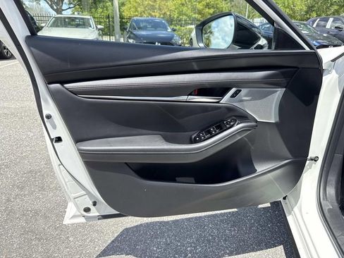 Certified 2025 MAZDA MAZDA3 2.5 Turbo Sedan w/Premium Plus image 25