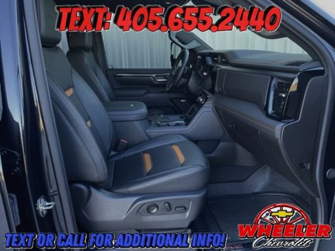 Used 2025 GMC Sierra 2500 AT4 w/ AT4 Premium Plus Package image 13