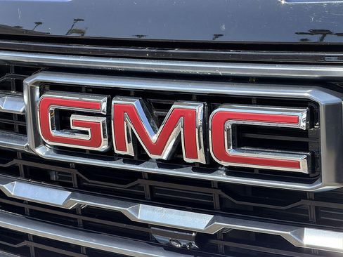 Used 2025 GMC Sierra 2500 AT4 AWD/4WD image 30