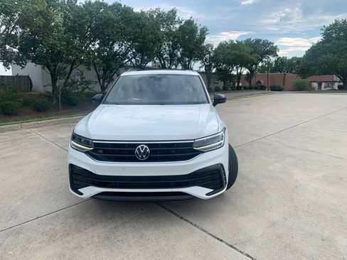 Used 2022 Volkswagen Tiguan SE R-Line FWD image 4