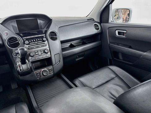 Used 2015 Honda Pilot Touring image 23