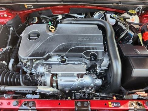 Used 2021 Chevrolet Malibu RS image 31