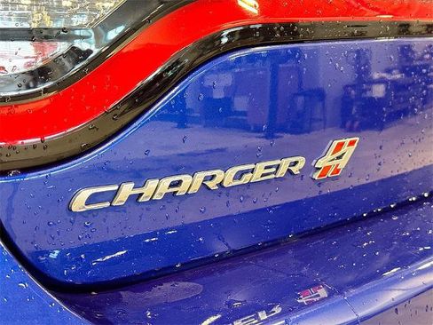 Used 2022 Dodge Charger SXT w/ Driver Convenience Group image 20