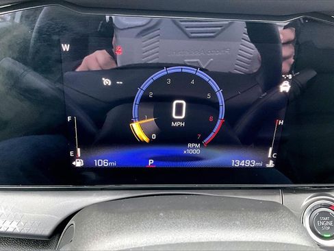 Used 2025 Chevrolet Trax ACTIV w/ Sunroof Package image 18