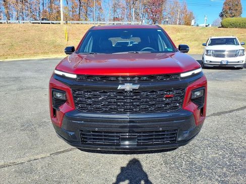 Certified 2024 Chevrolet Traverse RS w/ LPO, Floor Liner Package image 9