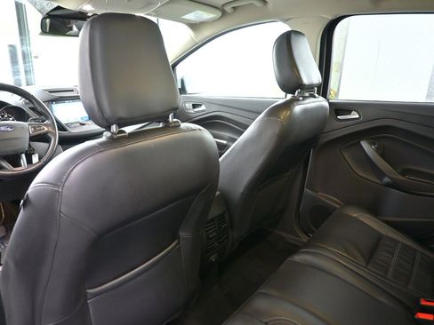 Used 2018 Ford Escape SEL w/ Ford Safe & Smart Package image 11