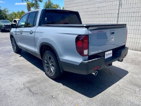 Used 2023 Honda Ridgeline Sport image 3