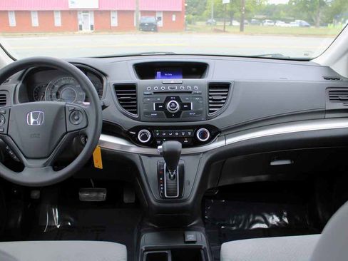 Used 2016 Honda CR-V LX image 11