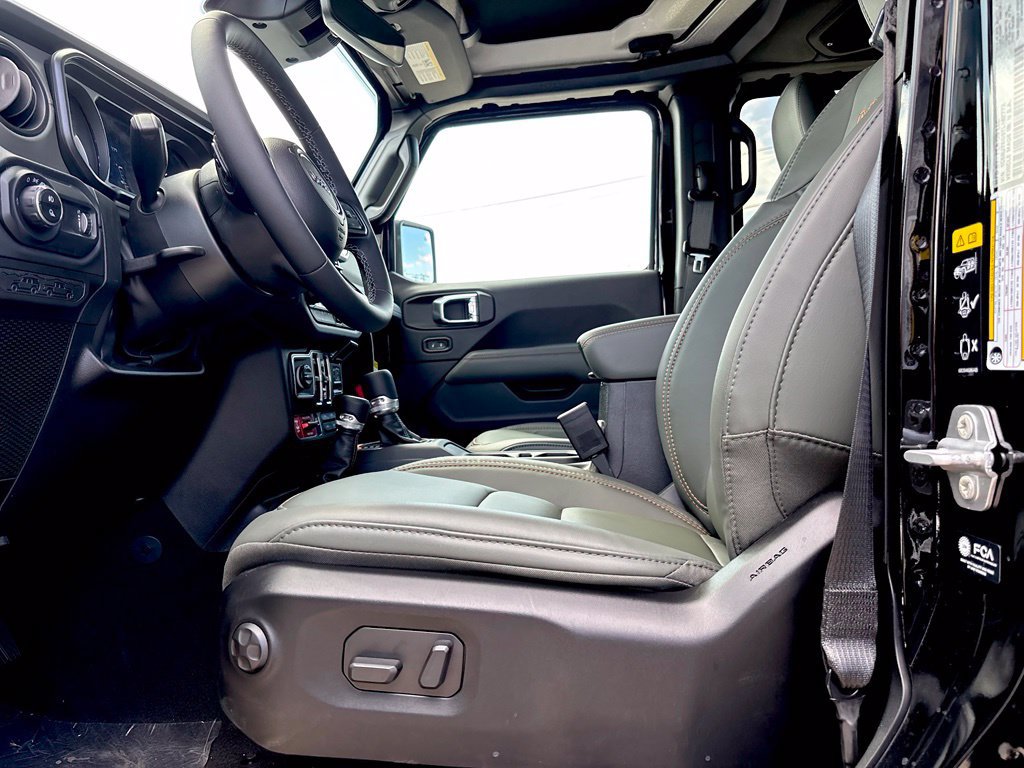 New 2026 Jeep Gladiator Mojave AWD/4WD image 11