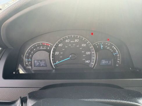 Used 2014 Toyota Camry LE FWD image 13