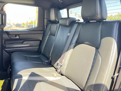 Used 2025 Toyota Tacoma TRD Off-Road w/ TRD Off Road Premium Package image 24