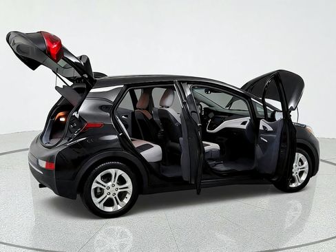 Used 2020 Chevrolet Bolt LT FWD image 13