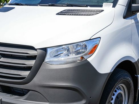 New 2026 Mercedes-Benz Sprinter 2500 image 8