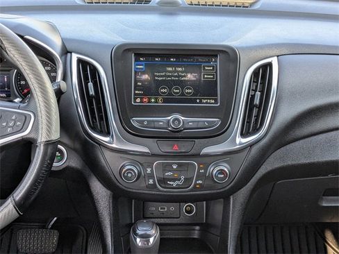 Used 2019 Chevrolet Equinox LT image 16