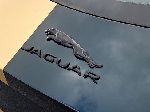 New 2024 Jaguar F-TYPE R image 22