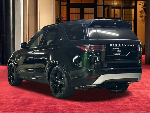 New 2026 Land Rover Discovery Limited Edition image 4