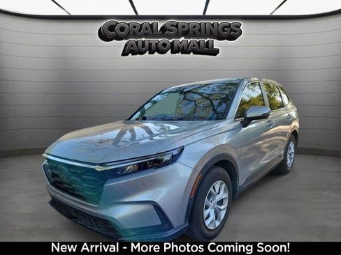 Used 2025 Honda CR-V LX image 3