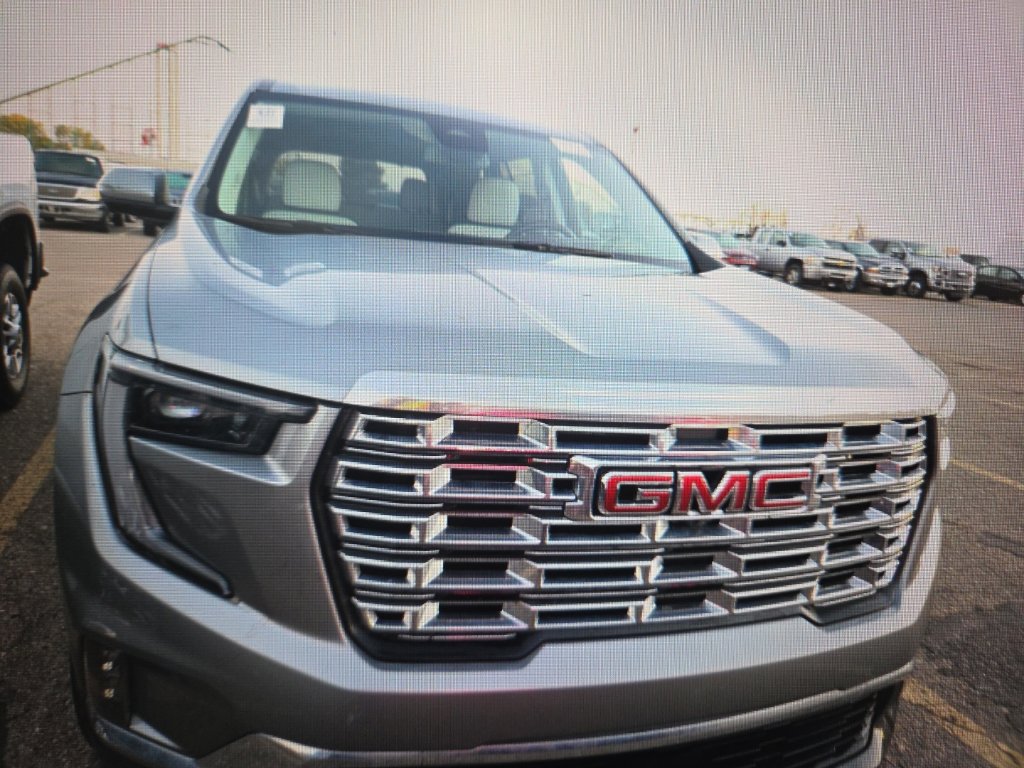 Used 2024 GMC Acadia Denali w/ LPO, Floor Liner Package AWD/4WD image 5