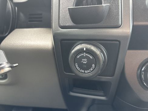 Used 2019 Ford F150 XLT w/ Equipment Group 301A Mid RWD image 24