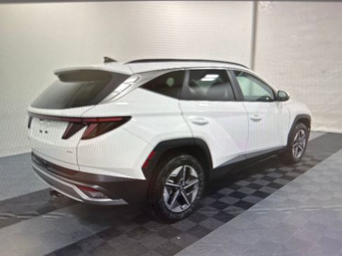 Used 2025 Hyundai Tucson SEL image 2