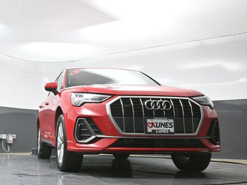 Used 2025 Audi Q3 2.0T Premium AWD/4WD image 54