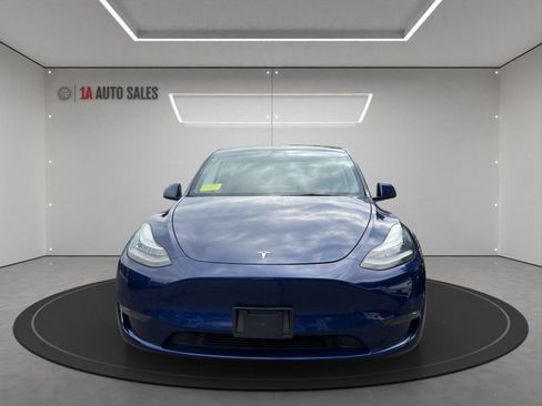 Used 2021 Tesla Model Y Long Range AWD/4WD image 8