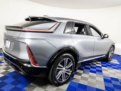 Used 2023 Cadillac Lyriq 2WD image 5