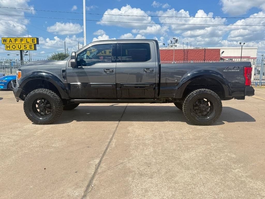 Used 2018 Ford F250 Lariat w/ Lariat Ultimate Package AWD/4WD image 4