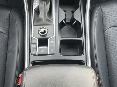 Used 2022 Kia Sorento EX w/ Panoramic Sunroof Package image 40