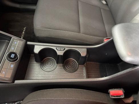 Used 2024 Hyundai Kona SEL FWD image 37