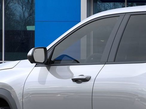 New 2026 Chevrolet Equinox LT w/ Convenience Package II FWD image 12