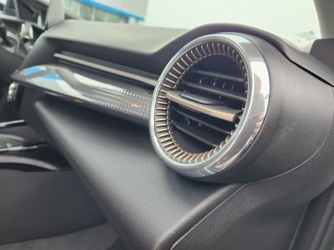 Used 2026 Chevrolet Trax ACTIV w/ Sunroof Package image 13