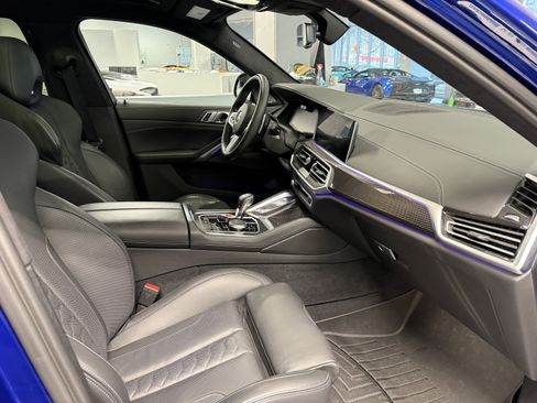 Used 2023 BMW X6 M image 17