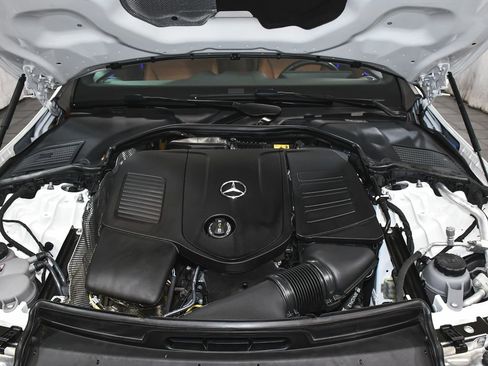 Used 2025 Mercedes-Benz C 300 4MATIC Sedan image 64