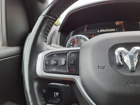 Used 2022 RAM 1500 Big Horn AWD/4WD image 36