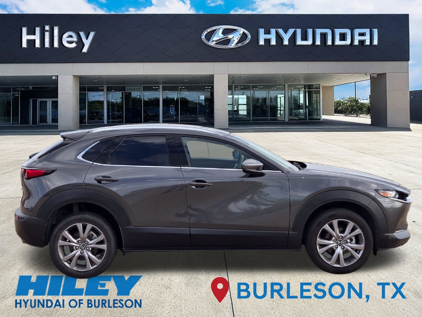 Used 2022 MAZDA CX-30 AWD 2.5 S w/ Premium Package image 3