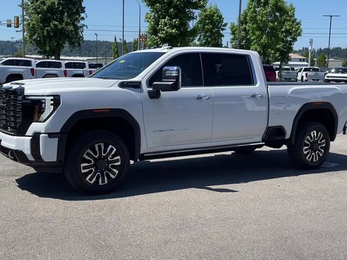 New 2025 GMC Sierra 3500 Denali Ultimate image 75