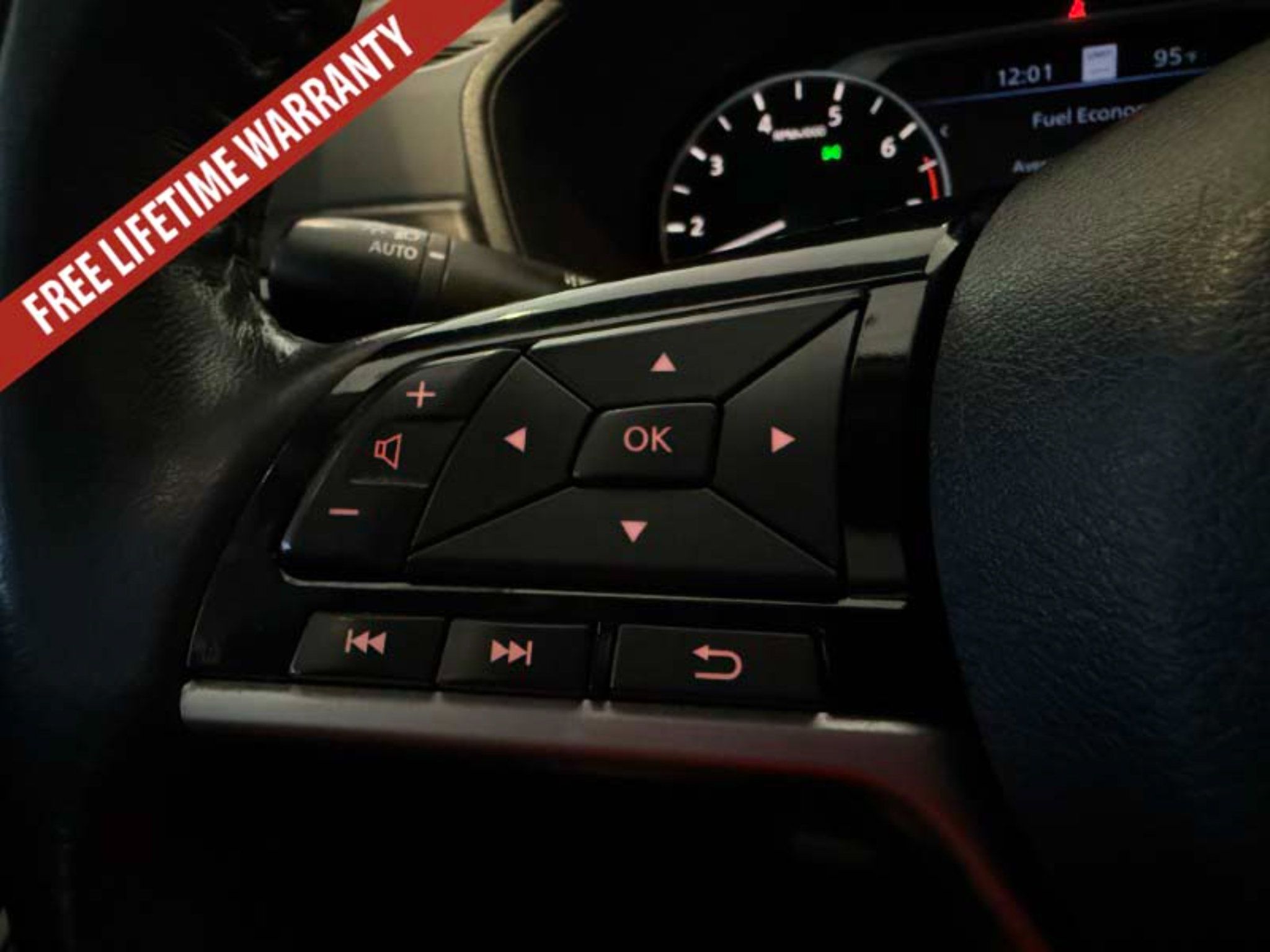 Used 2023 Nissan Altima 2.5 SL FWD image 37