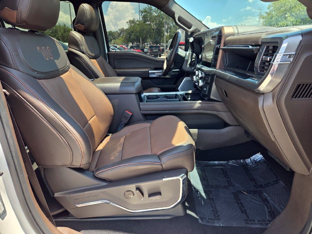 Used 2025 Ford F250 King Ranch w/ FX4 Off-Road Package AWD/4WD image 17