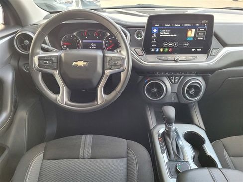 Used 2023 Chevrolet Blazer LT image 7
